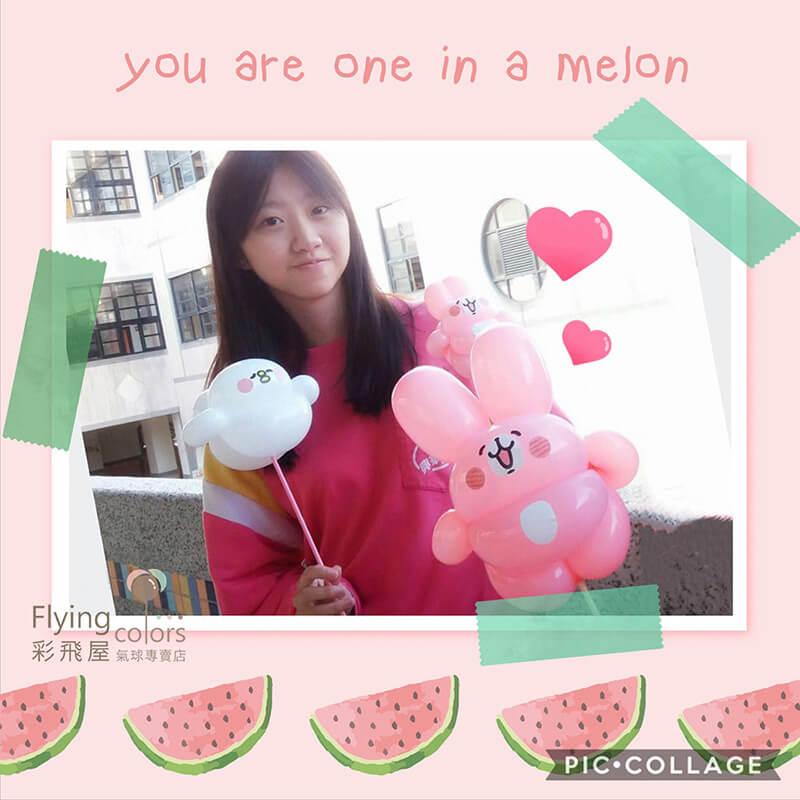 (800)卡娜赫拉 Kanahei 萌萌小動物－兔兔和P助05-360氣球 貼紙.jpg