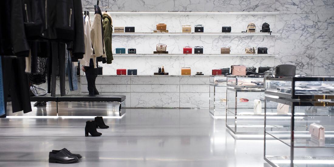 1100x550_YSL_上海02.jpg