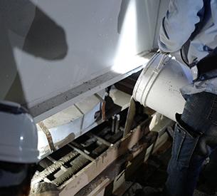 屏东枋寮火车站铁桥基座灌浆