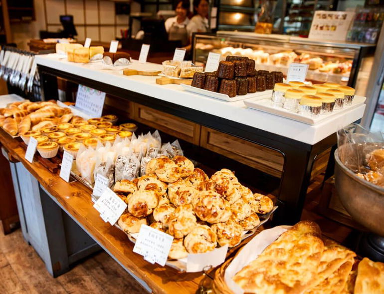 LE CHALET BAKERY 傑里麵包 關於我們 1
