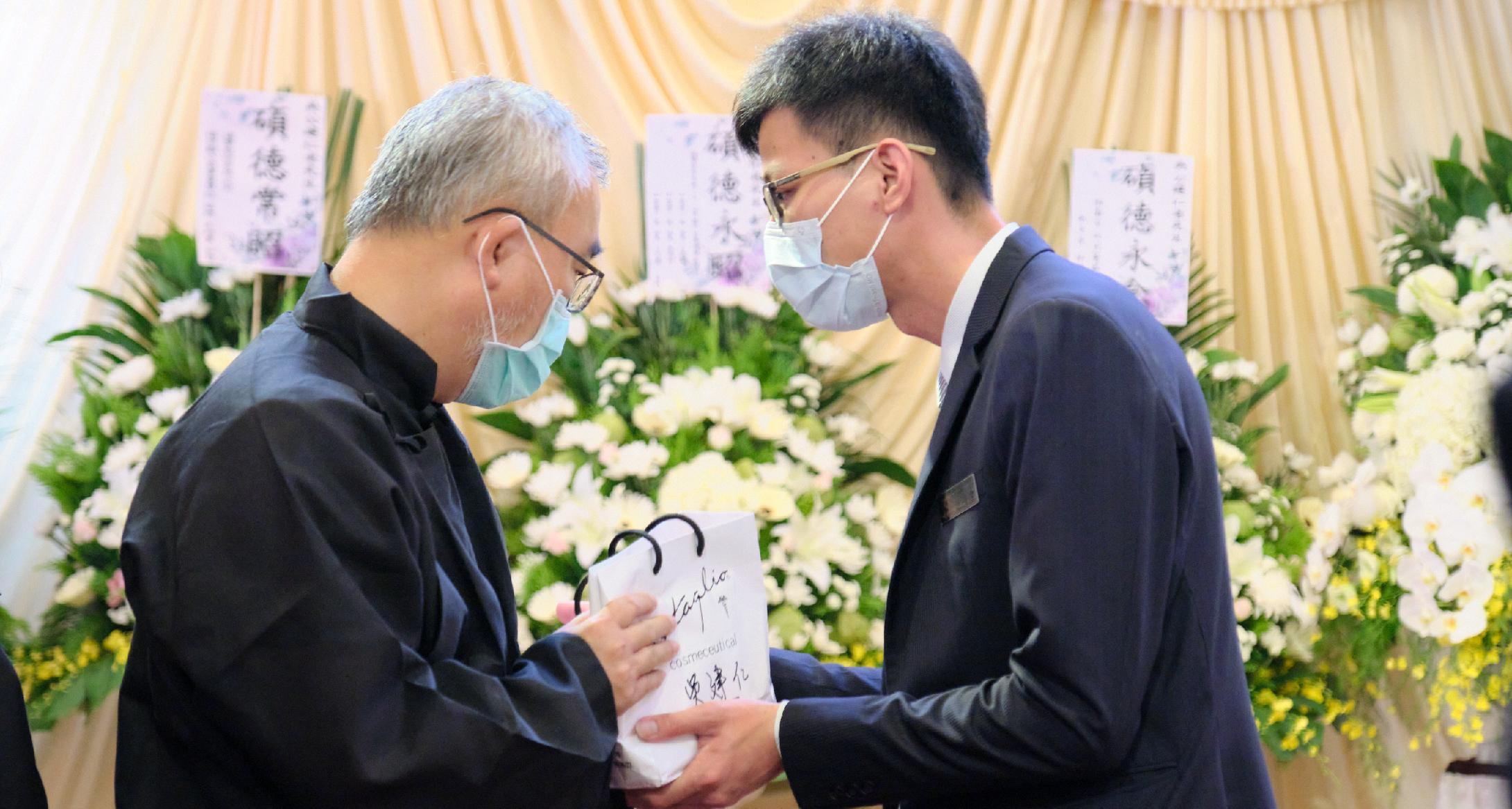 安心託付給金麟生命，讓您一切放心_1000x535.jpg
