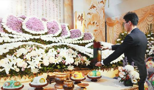 中式禮儀服務-520x305_奠禮堂佈置.jpg