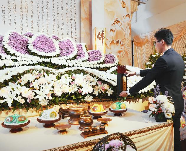 中式禮儀服務-630x510_奠禮堂佈置.jpg