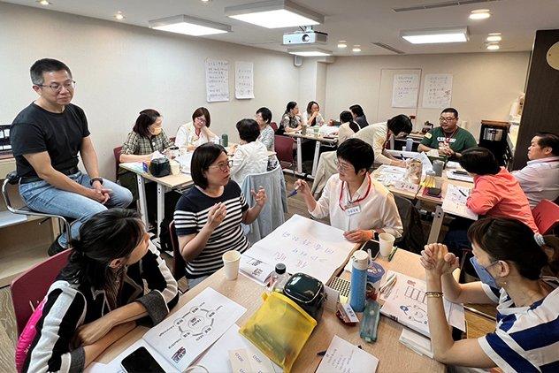 企業講師