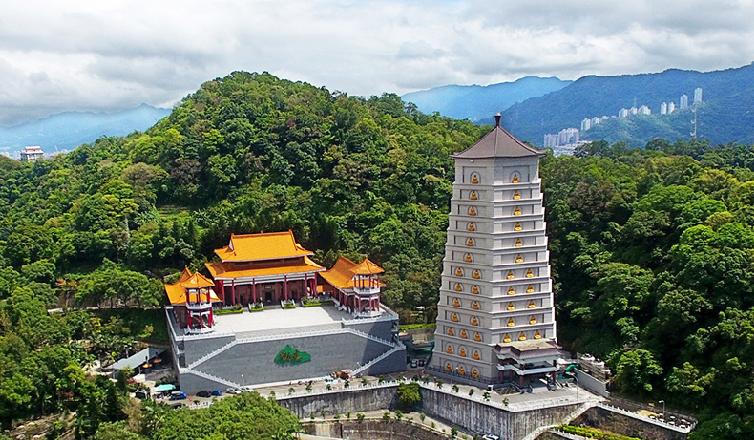 環境_543x317_觀自在金龍寶塔.jpg