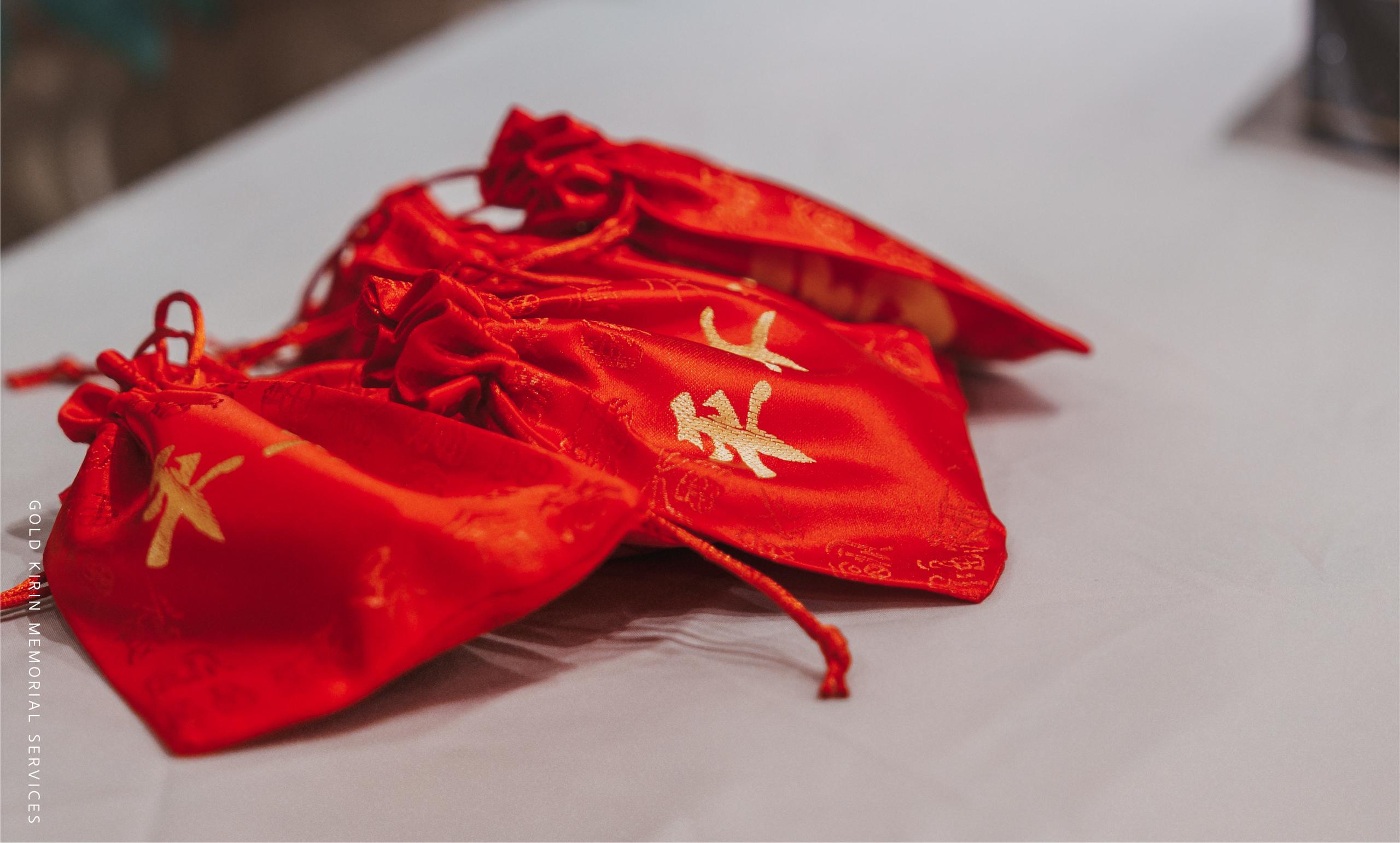 告別式中分發給子孫的手尾錢