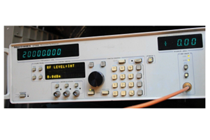 合成訊號產生器 Synthesized Signal Generator