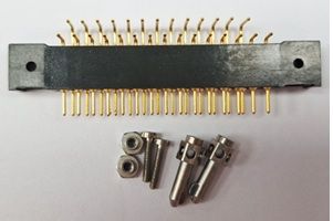 方形連接器